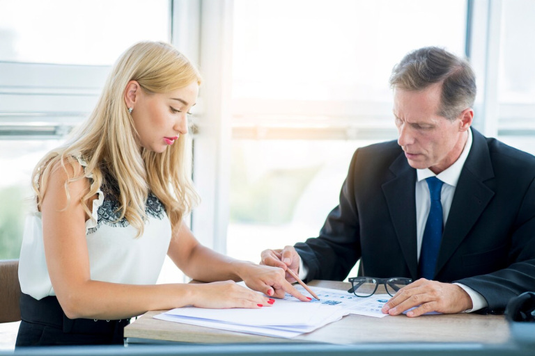 Experienced Divorce Lawyer